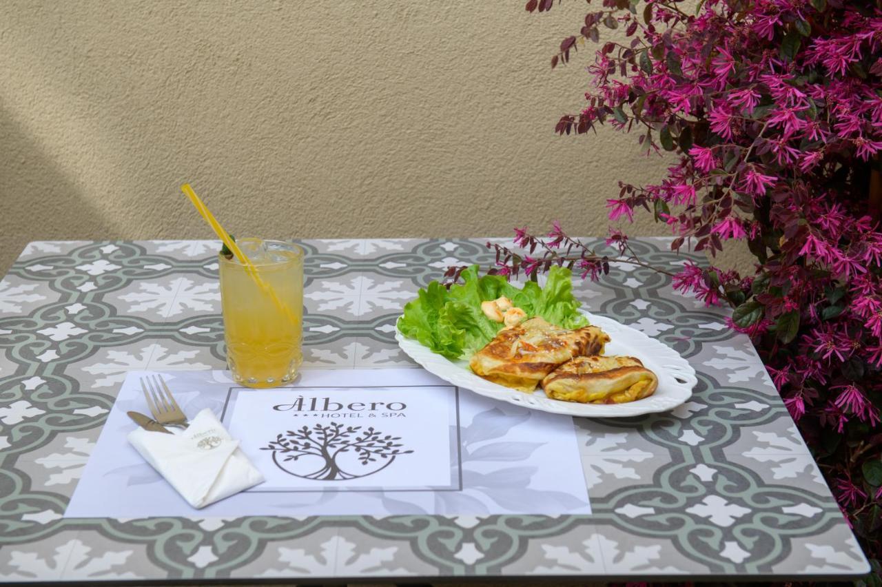 Albero Hotel Perama  Екстериор снимка