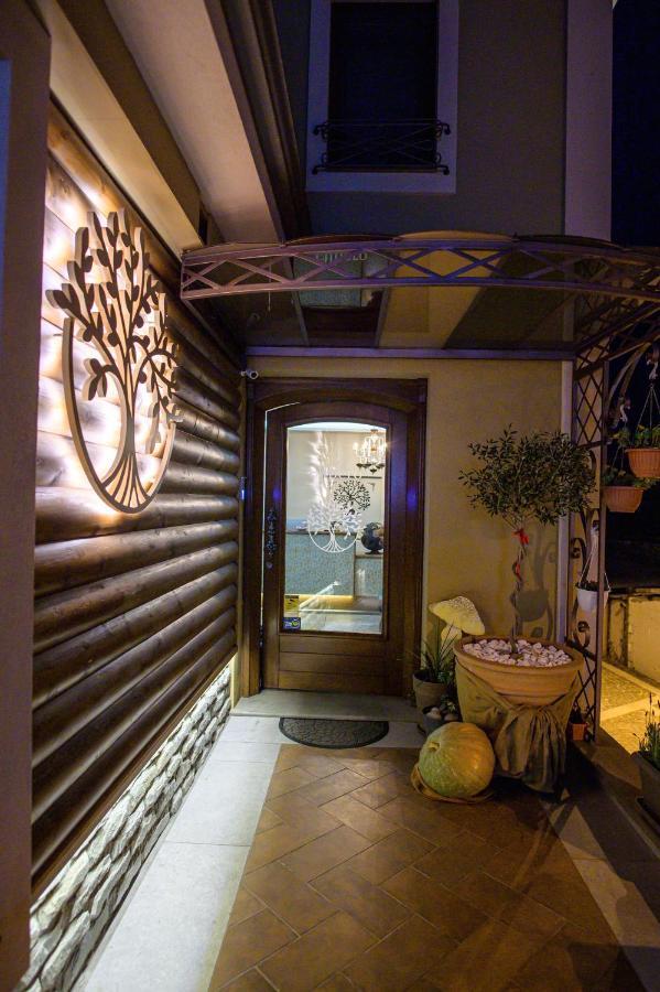 Albero Hotel Perama  Екстериор снимка