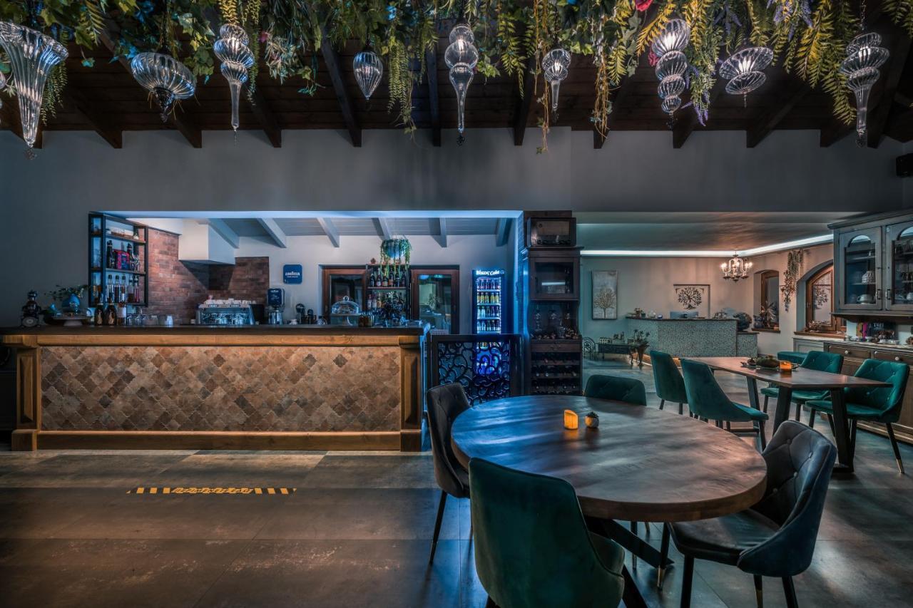 Albero Hotel Perama  Екстериор снимка