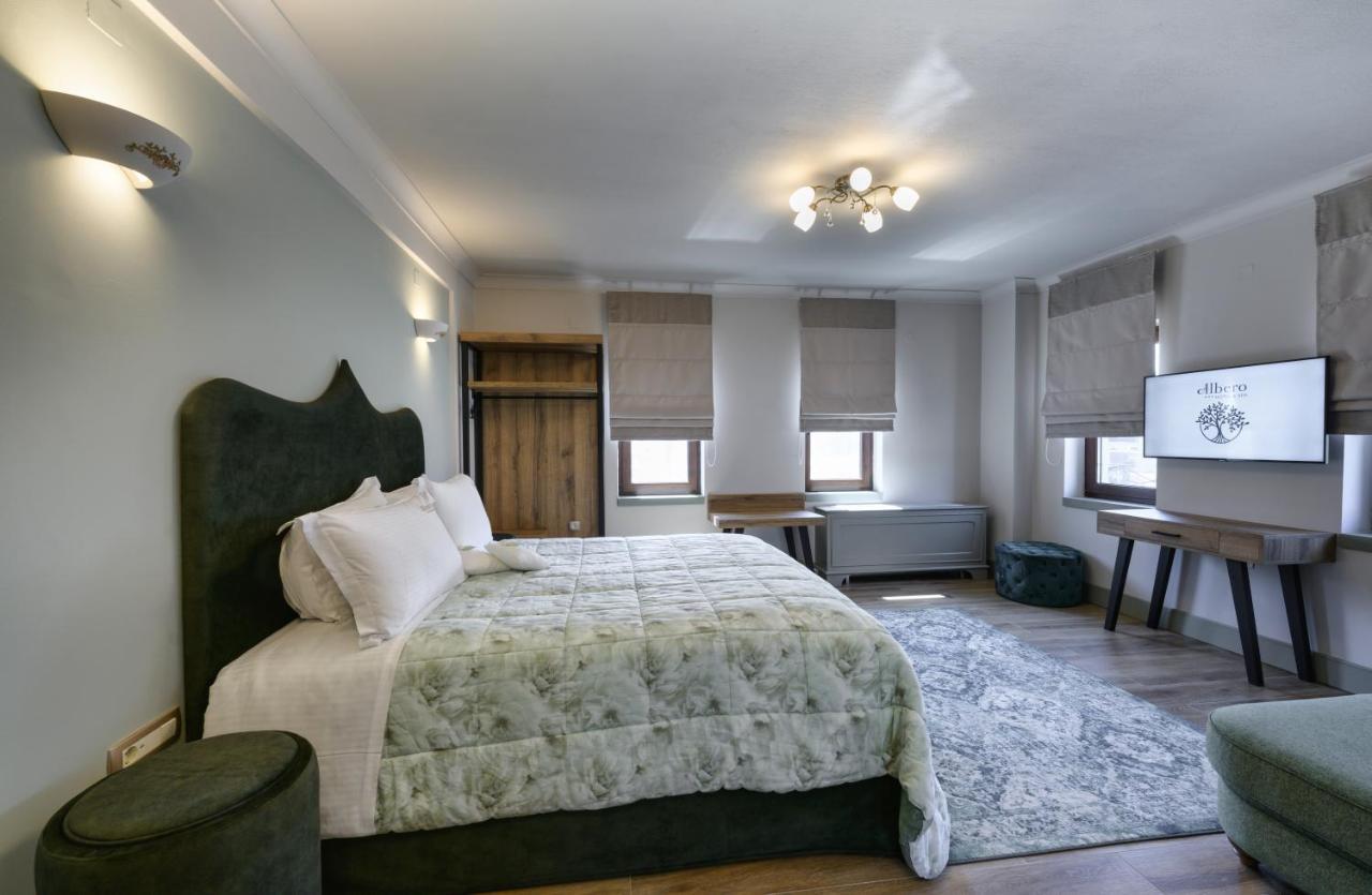 Albero Hotel Perama  Екстериор снимка