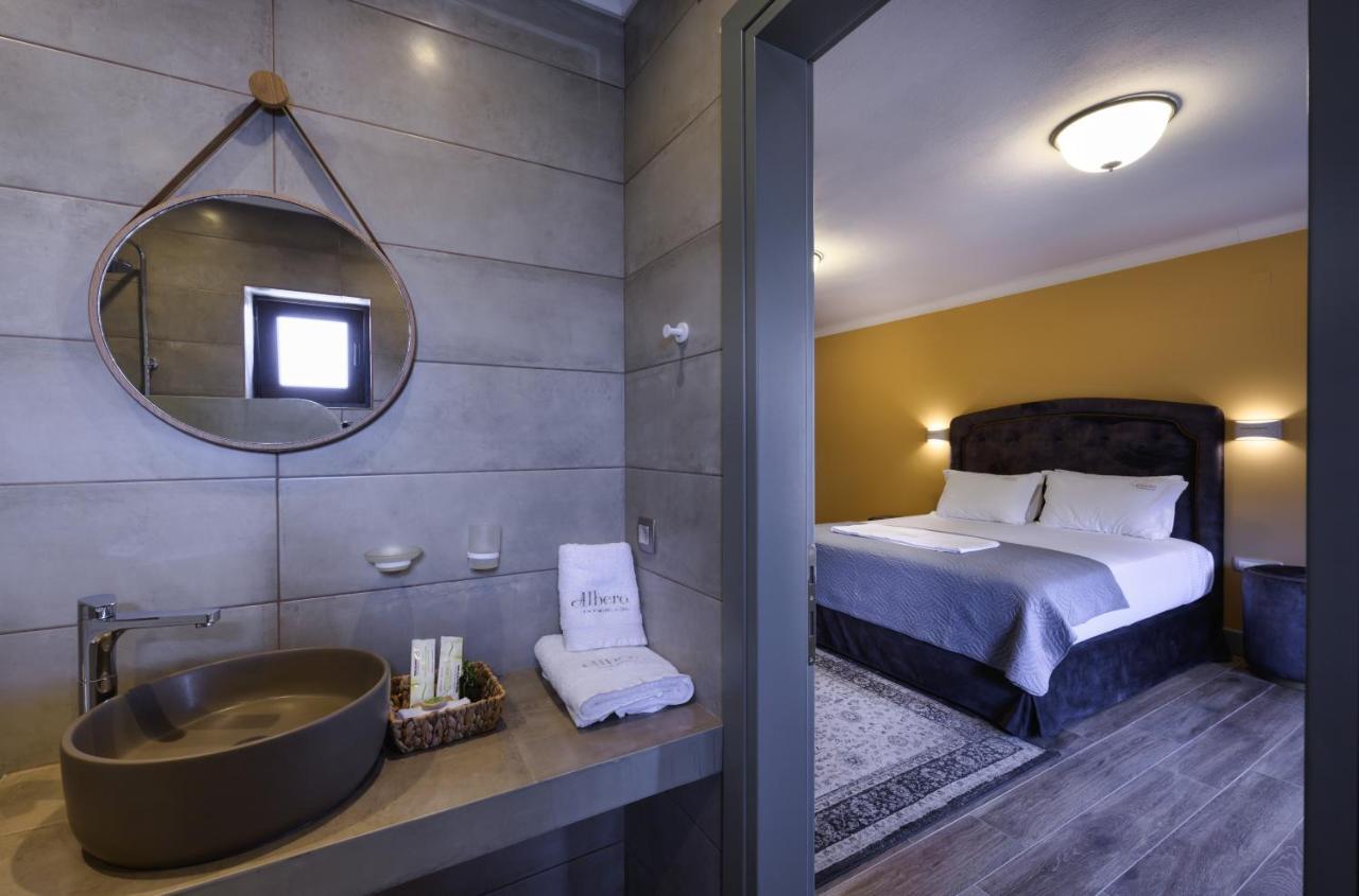 Albero Hotel Perama  Екстериор снимка