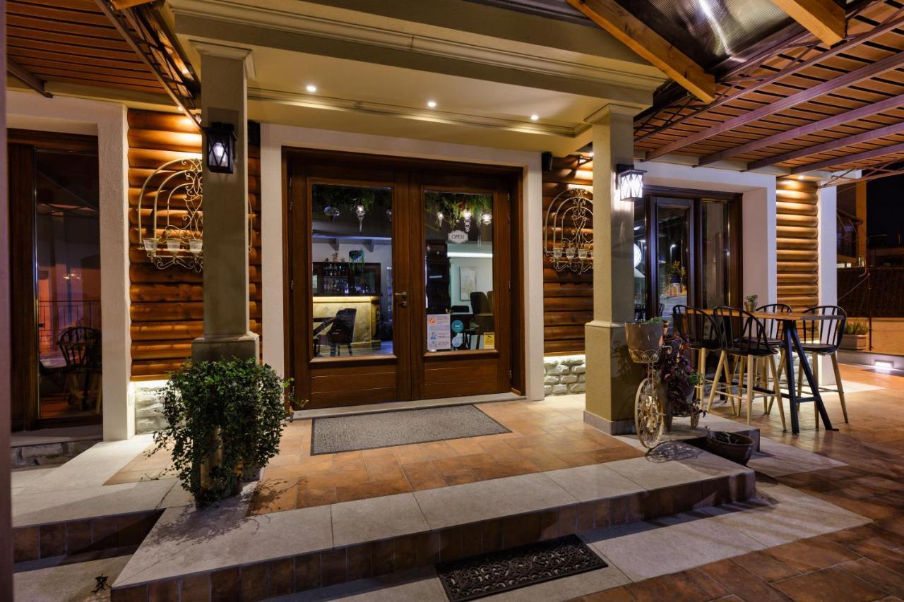 Albero Hotel Perama  Екстериор снимка
