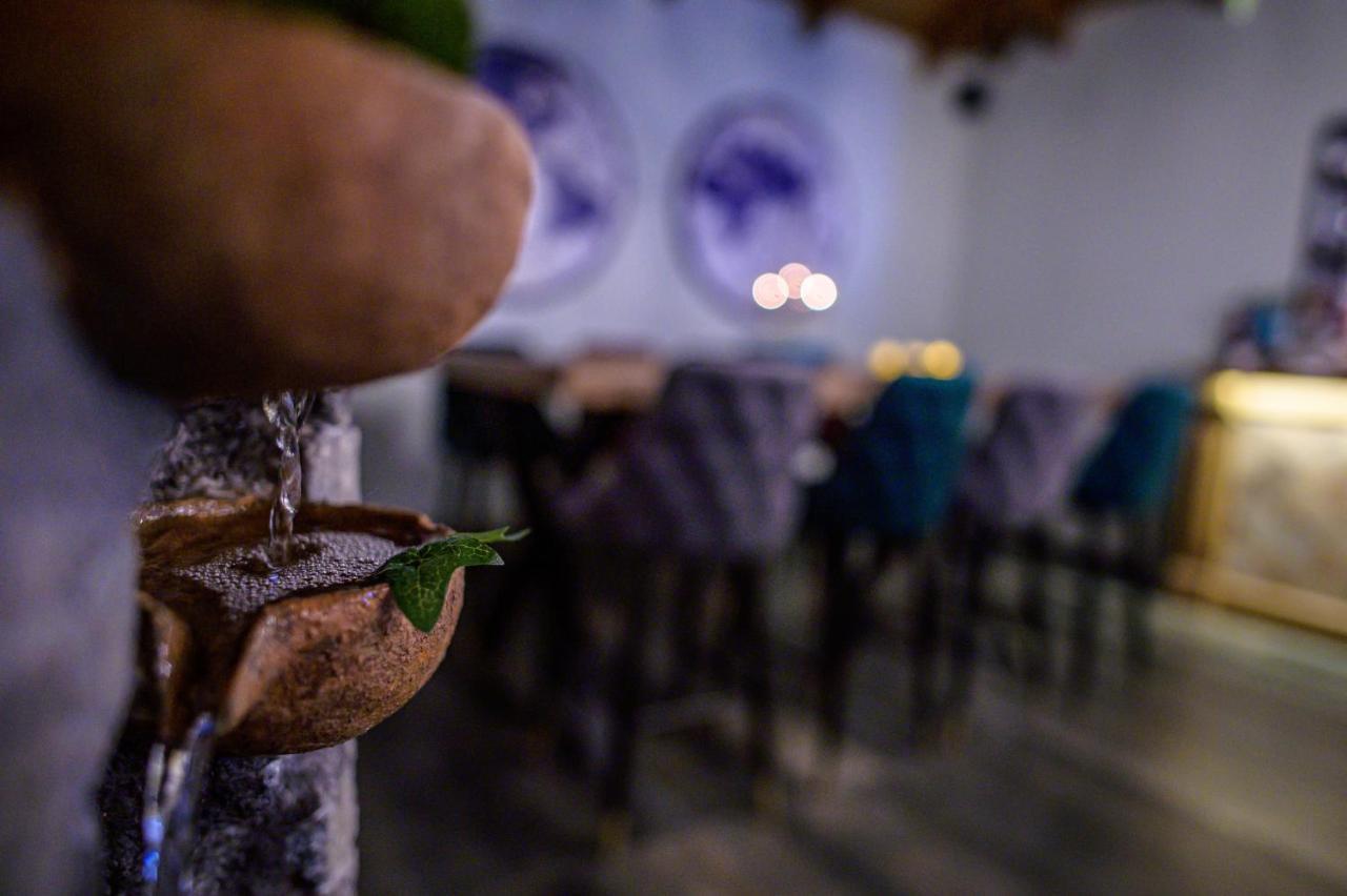 Albero Hotel Perama  Екстериор снимка