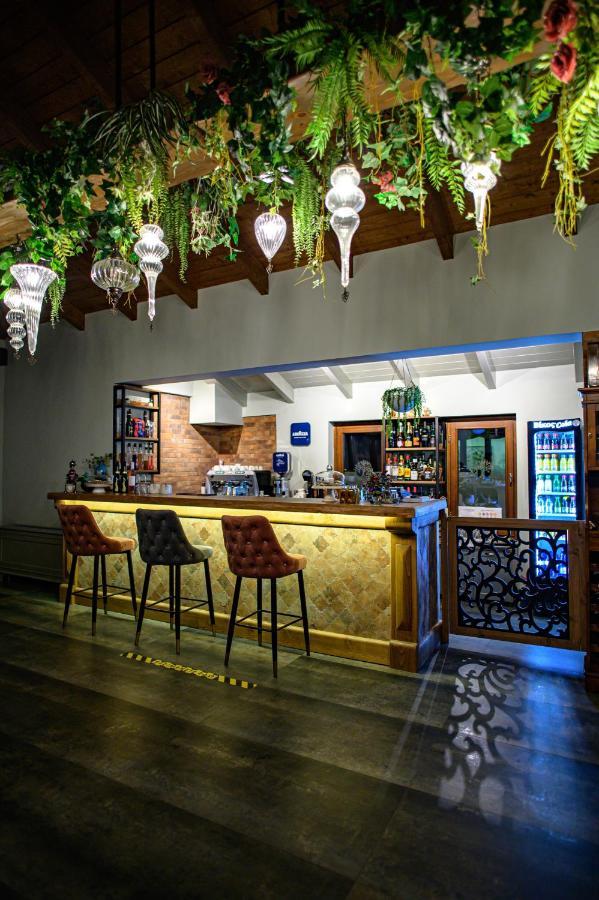 Albero Hotel Perama  Екстериор снимка