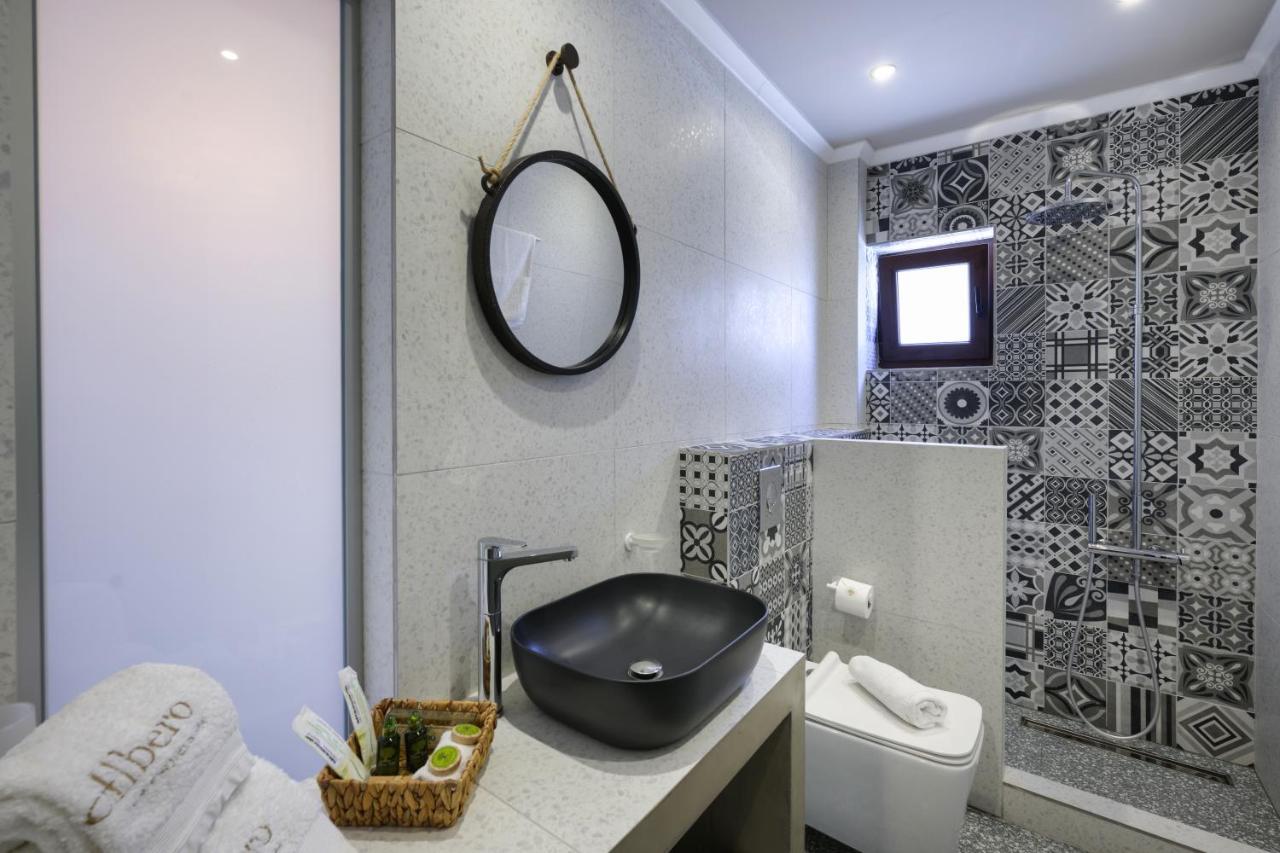 Albero Hotel Perama  Екстериор снимка