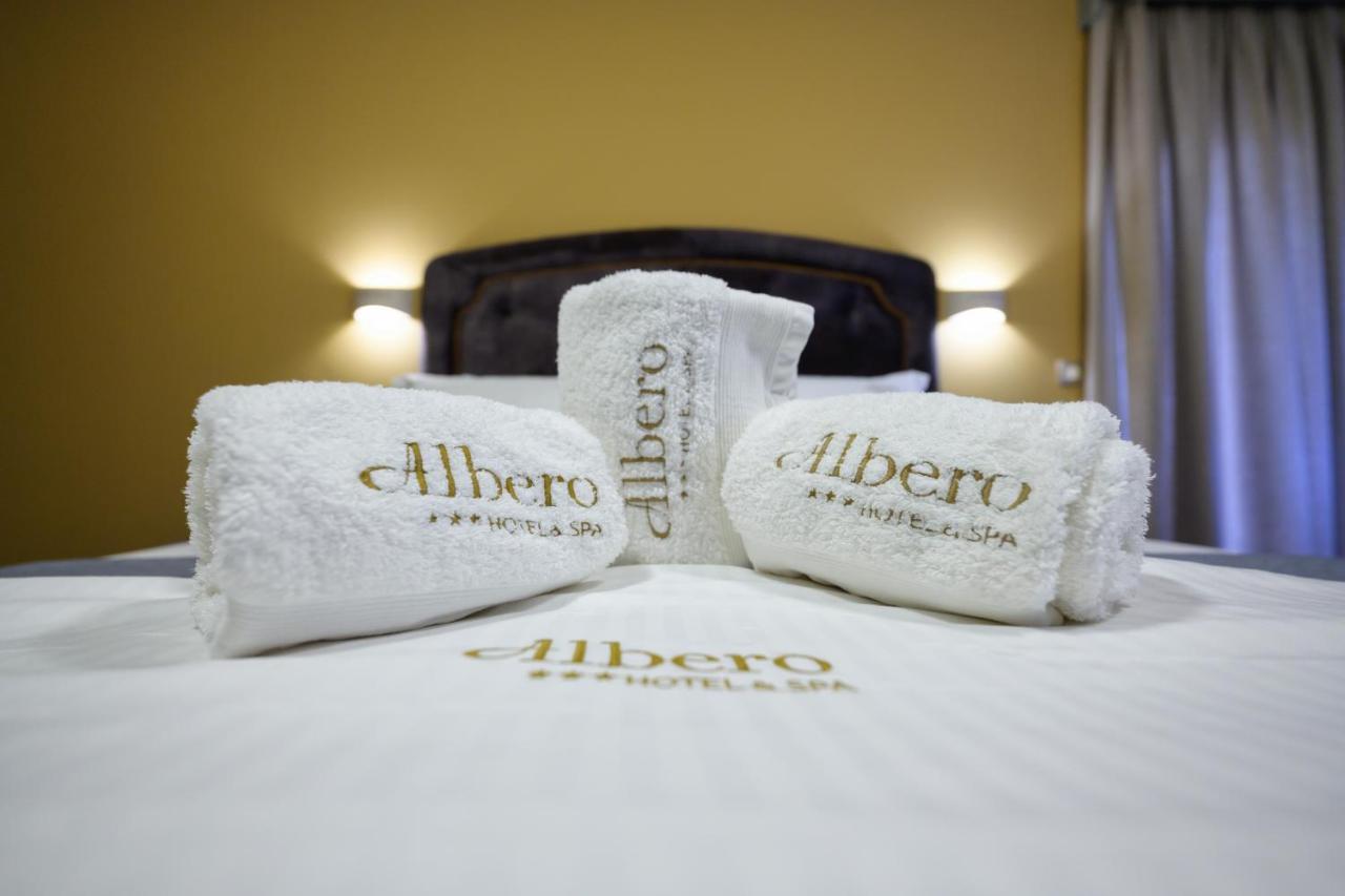 Albero Hotel Perama  Екстериор снимка